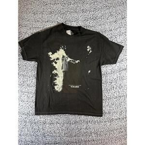 Heroes & Villains Graphic T-Shirt Men’s Medium Black Short Sleeve Tee $30